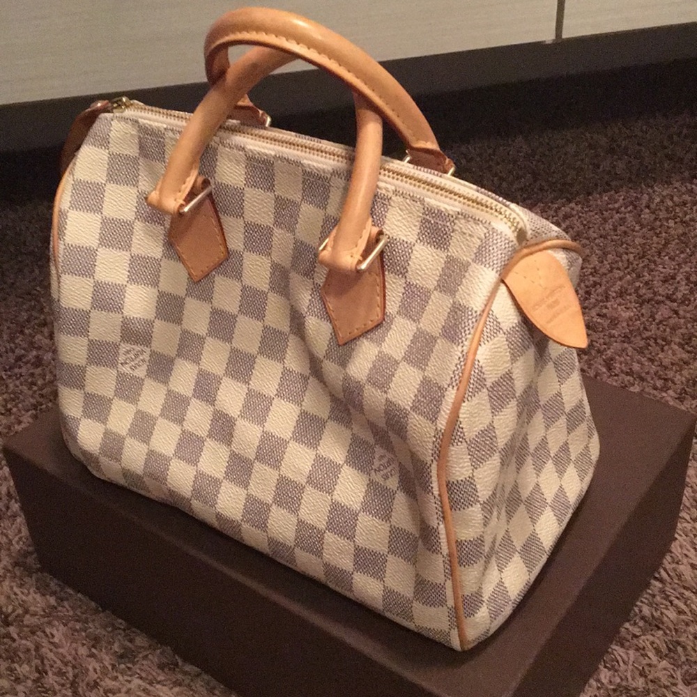 LOUIS VUITTON Speedy 25